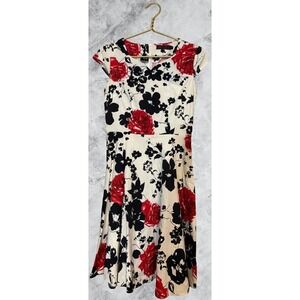Dress Tells Floral Fit and Flare Dress Red Black White Cap Sleeve Knee Length M